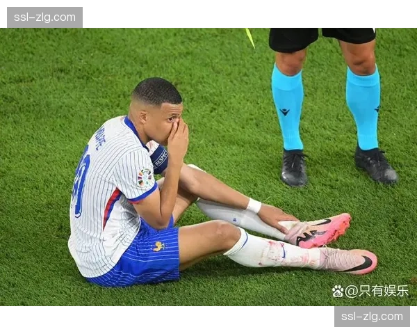 法国足协重申:针对针对球员的种族歧视行为将从严处罚 法国足协重申:针对针对球员的种族歧视行为将从严处罚